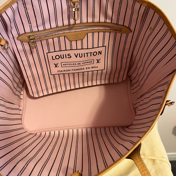 SOLD Louis Vuitton Monogram Neverfull MM Rose Ballerine & matching MM Pochette - Picture 3 of 16